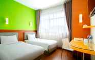 Kamar Tidur 7 Amaris Hotel Tebet Jakarta
