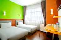 Kamar Tidur Amaris Hotel Tebet Jakarta