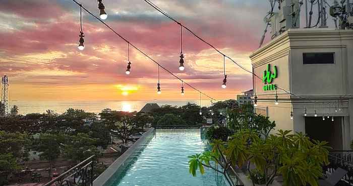 Swimming Pool HW Hotel Padang