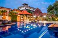 Swimming Pool Suriwathi Hotel Legian