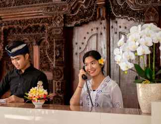 Lobby 2 Suriwathi Hotel Legian