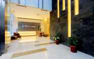 Lobi 7 DeRain Hotel Bandung