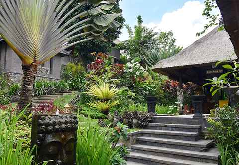 Lobby Villa Nirvana Bali