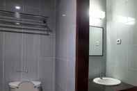 In-room Bathroom Hotel Prima Makassar