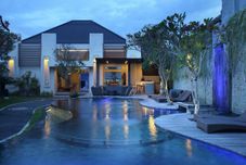 수영장 Daluman Villa