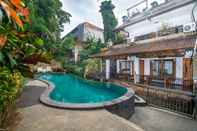 Swimming Pool Tukad White House