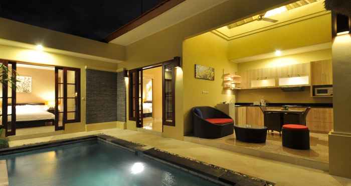 Kolam Renang The Jas Villas