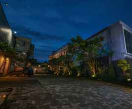 Bangunan 4 Grand Aularis Hotel