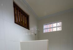 In-room Bathroom 7 Sania's House Bungalows