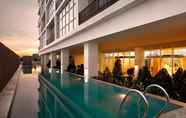 Swimming Pool 3 Hotel Santika Cikarang