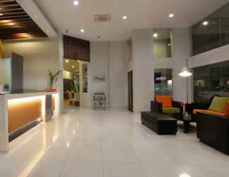 Lobby 2 Quirin Hotel Semarang