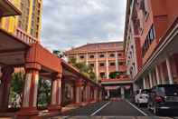 Bên ngoài Semesta Hotel Semarang