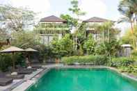 Kolam Renang Aqua Bali Villa