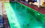 Swimming Pool 4 Aqua Octaviana Villa