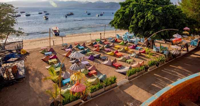 ภายนอกอาคาร Gili Sands Hotel and Bar