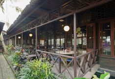 Restaurant 7 Batu Suki Resort & Hotel