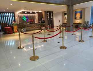 Lobby 2 Batu Suki Resort & Hotel