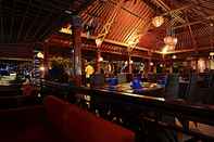 Quầy bar, cafe và phòng lounge Inna Grand Bali Beach