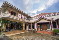 Exterior 2 Hotel O Central Batu Near Jatim Park 3 Formerly Bunga Matahari Hotel