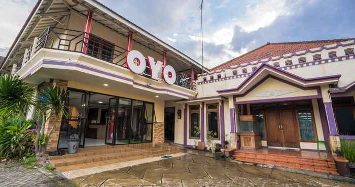 ภายนอกอาคาร OYO 564 Bunga Matahari Guest House And Hotel