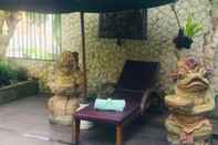 Common Space Katak Tepi Sawah Villa and Spa