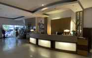 Lobby 6 OYO 3457 Hotel Duta