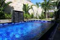 Swimming Pool Mansu Hotel and Spa Legian