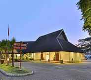 Exterior 2 Grand Whiz Hotel Trawas Mojokerto