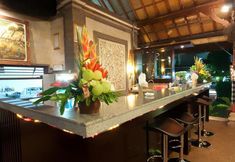 バー、カフェ、およびラウンジ 6 Kusnadi Hotel