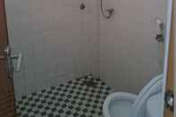 Toilet Kamar Surya