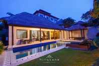 Kolam Renang Hillstone Uluwatu Villa