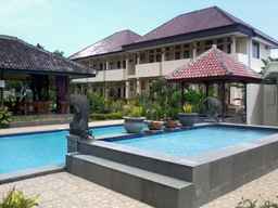 Taman Teratai Hotel, Rp 500.000