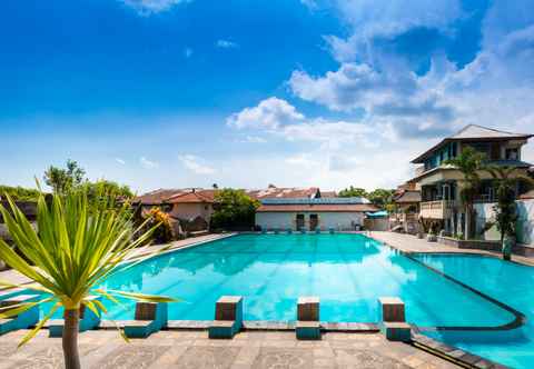 Swimming Pool Hotel Mahajaya