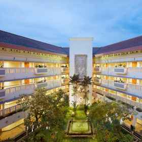 Exterior / Building 1 Puri KIIC Golf View Hotel, Karawang Regency Hotels