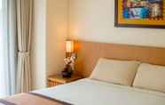 Kamar Tidur 6 Puri KIIC Golf View Hotel