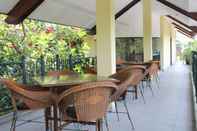 Bar, Kafe dan Lounge Hotel Winotosastro Garden