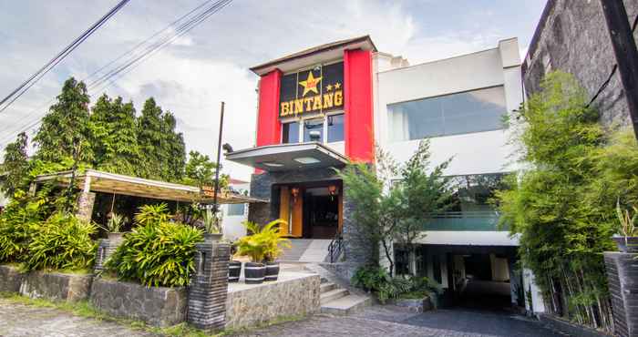 Bên ngoài Hotel Bintang Solo