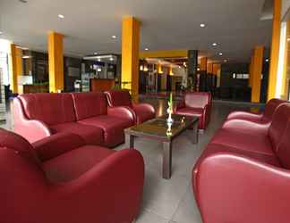 Lobby 2 Pondok Jatim Park Hotel & Cafe'