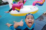 Swimming Pool Kusuma Syariah Hotel Yogyakarta
