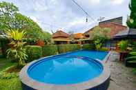 Swimming Pool Rumput Hotel Resort & Resto