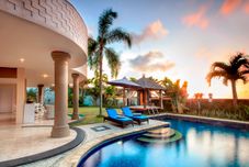 外観 The Beverly Hills Bali a Luxury Villas & Spa