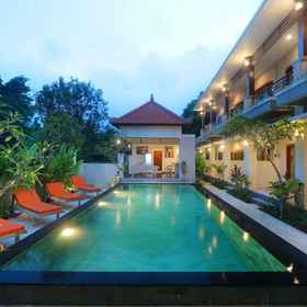 Avisara Villa And Guesthouse1 , 飯店努沙杜瓦普斯帕