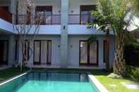 สระว่ายน้ำ Bali Bliss Residence