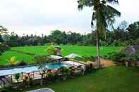 Luar Bangunan Nyoman Karsa Bungalow Ubud