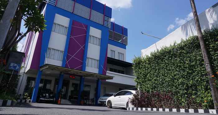 Bangunan Hotel Dalu Semarang