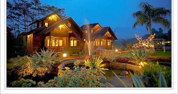 ภายนอกอาคาร Citra Cikopo Hotel & Family Cottages