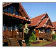 Exterior 4 Citra Cikopo Hotel & Family Cottages