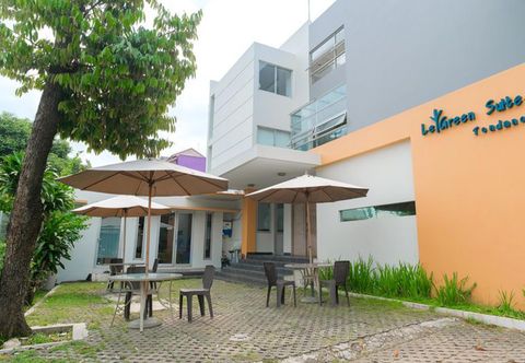 Exterior LeGreen Suite Tondano