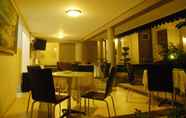 Restaurant 4 The Sriwijaya Hotel Syariah