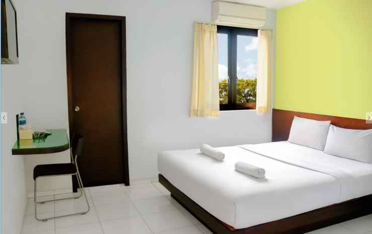 LeGreen Suite Ratulangi Ambon - Smart Green Double Bed